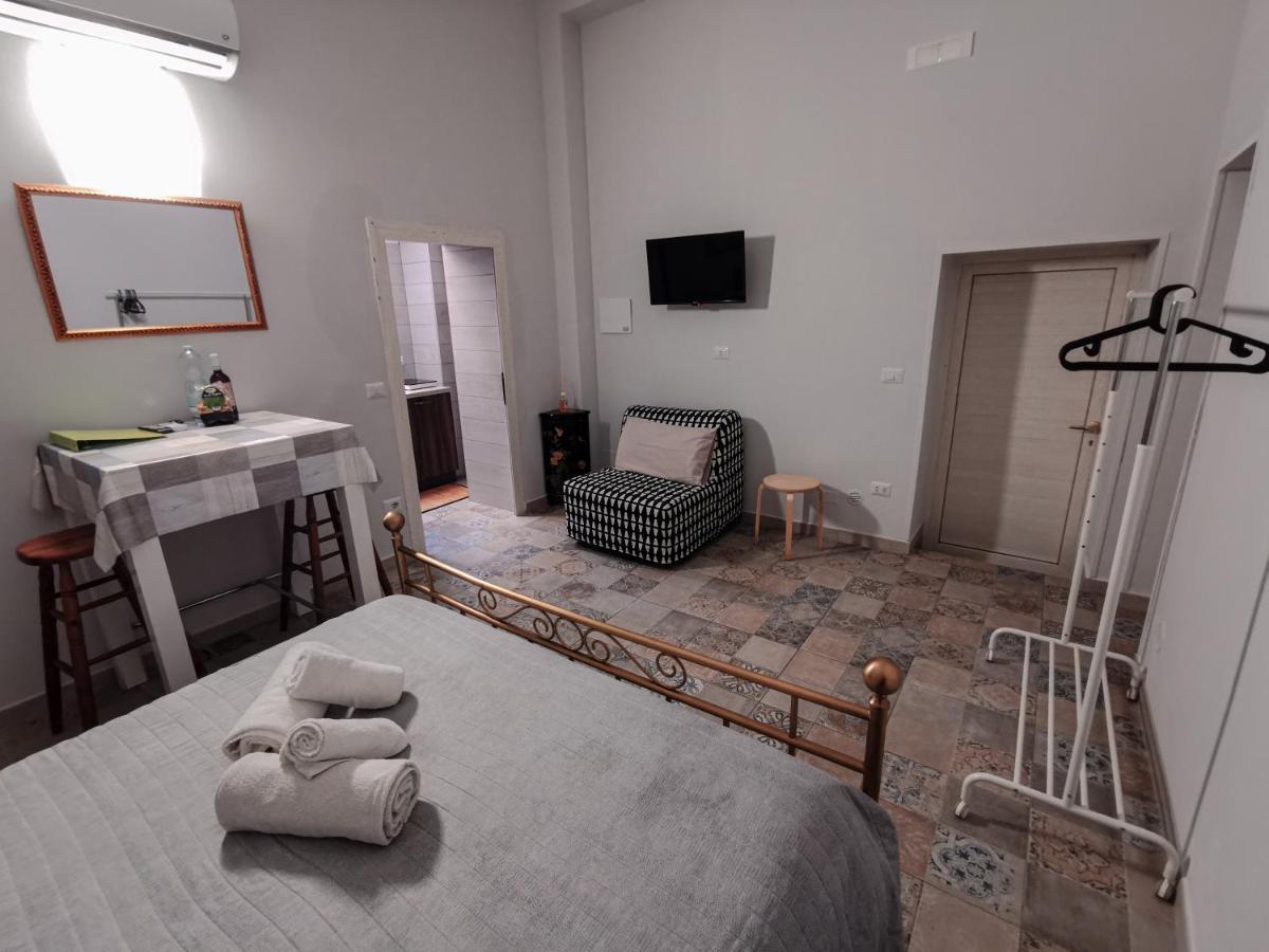 Whiteflower Apartments バーリ エクステリア 写真