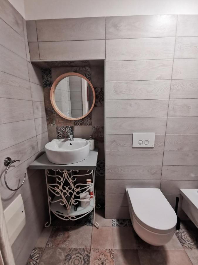 Whiteflower Apartments バーリ エクステリア 写真